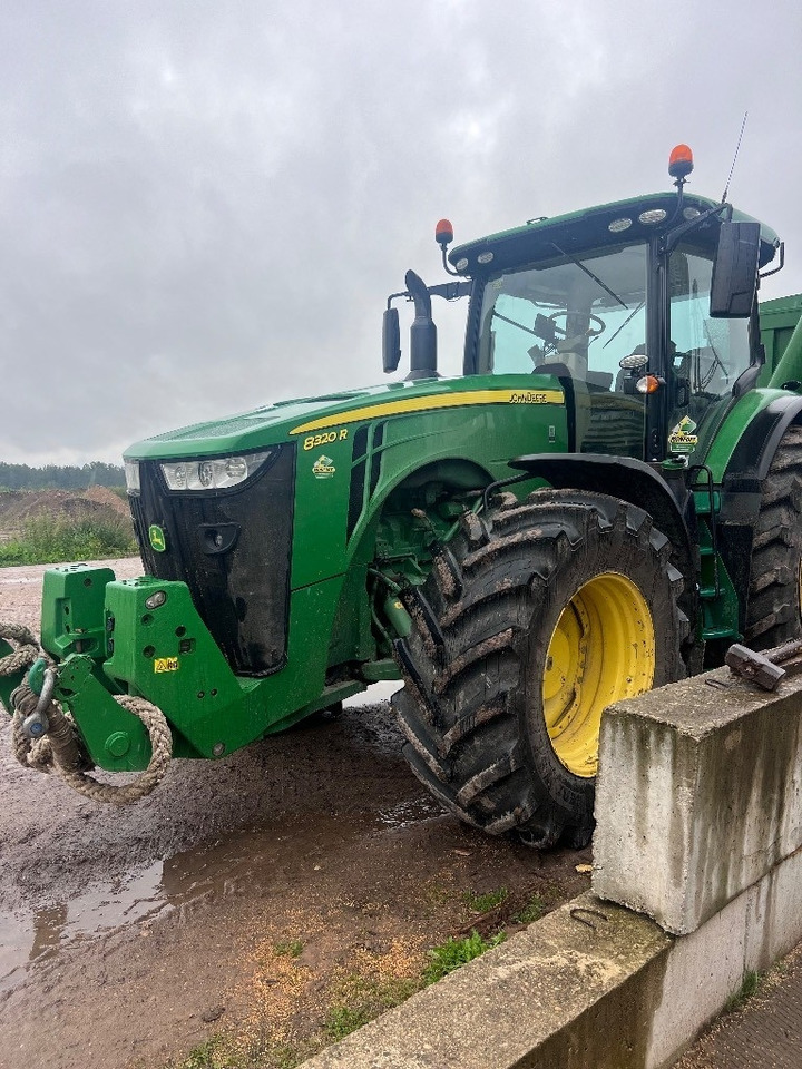 John Deere 8320R - جرار: صور 1 John Deere 8320R - جرار: صور 1