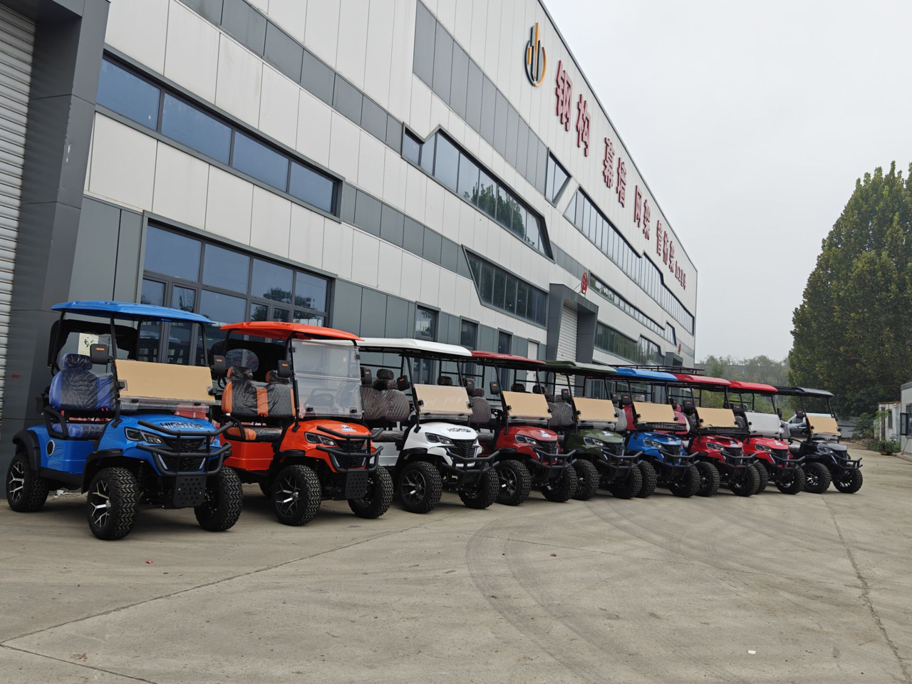 MAYTOP HIGHTOP MF Golf Cart with Electric or Petrol engine 2-8seats - النقل الحضري: صور 1 MAYTOP HIGHTOP MF Golf Cart with Electric or Petrol engine 2-8seats - النقل الحضري: صور 1