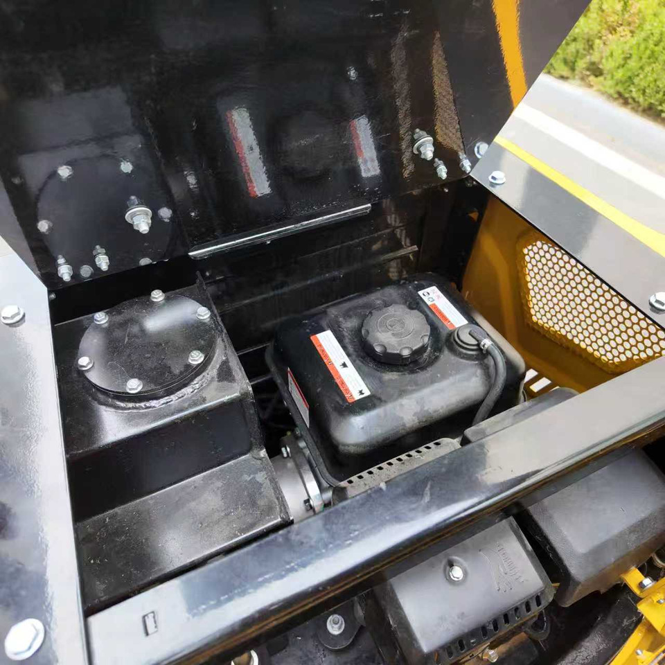 Smaller 0.6ton mini excavator Small digger - آلات البناء: صور 4 Smaller 0.6ton mini excavator Small digger - آلات البناء: صور 4