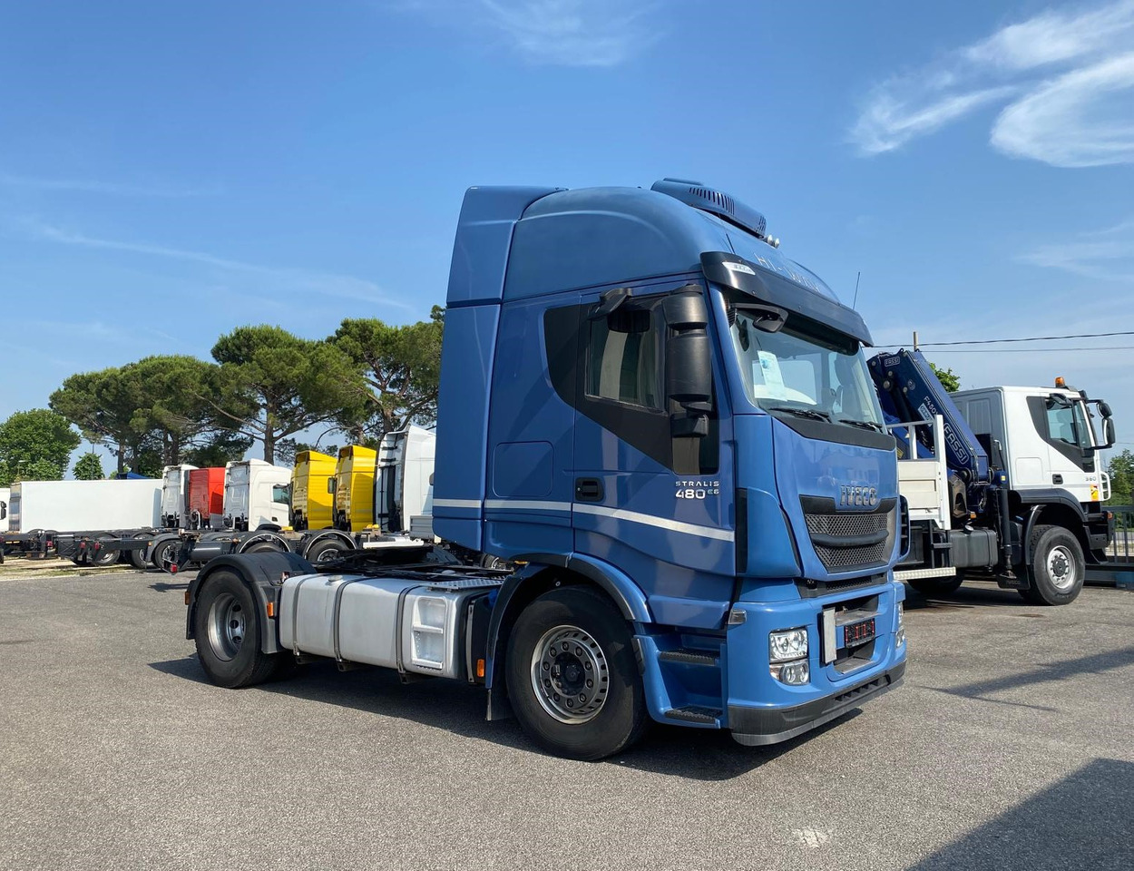 IVECO AS440T/P - شاحنة جرار: صور 2 IVECO AS440T/P - شاحنة جرار: صور 2