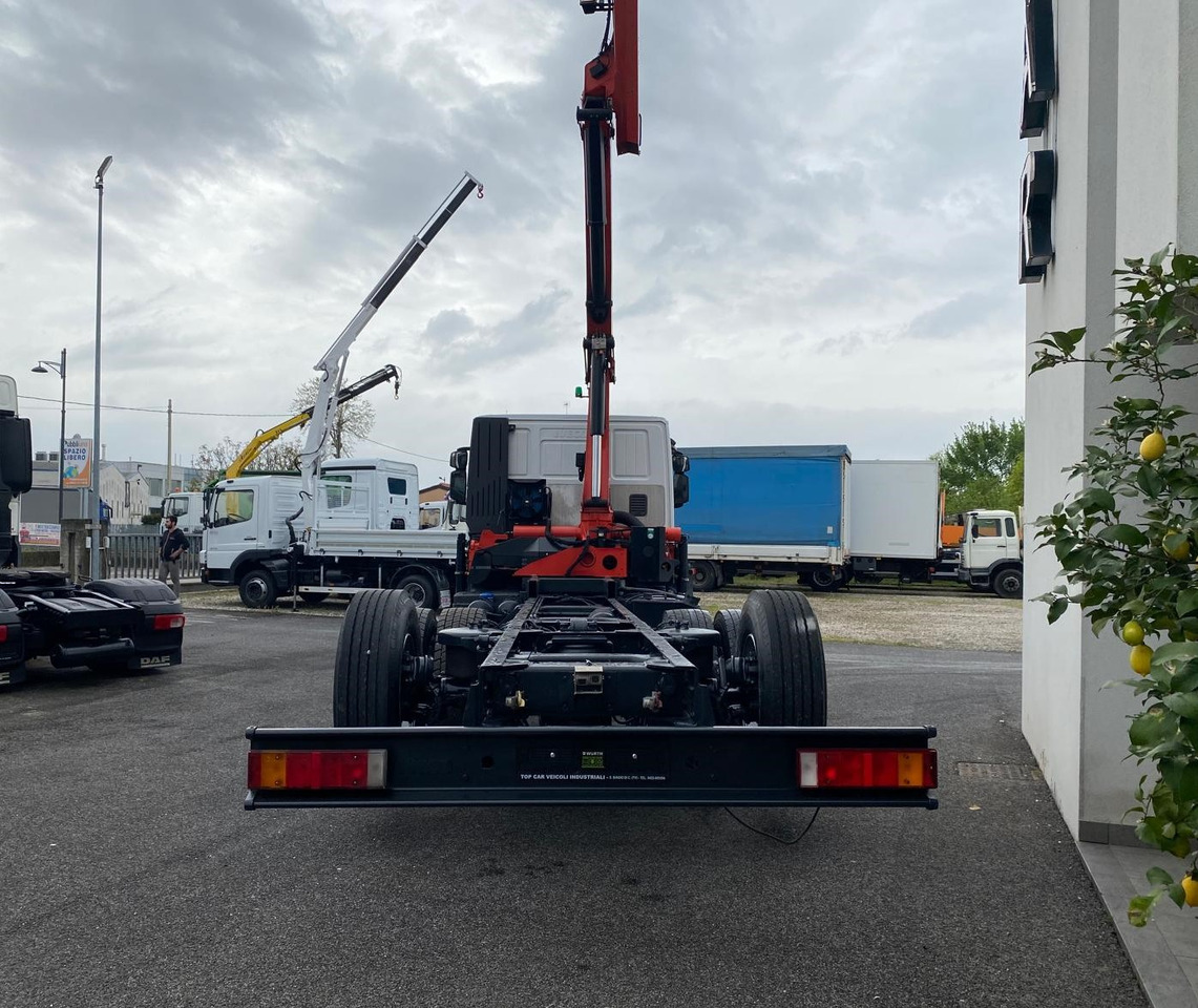 IVECO AT260S33 - شاحنة كرين: صور 3 IVECO AT260S33 - شاحنة كرين: صور 3