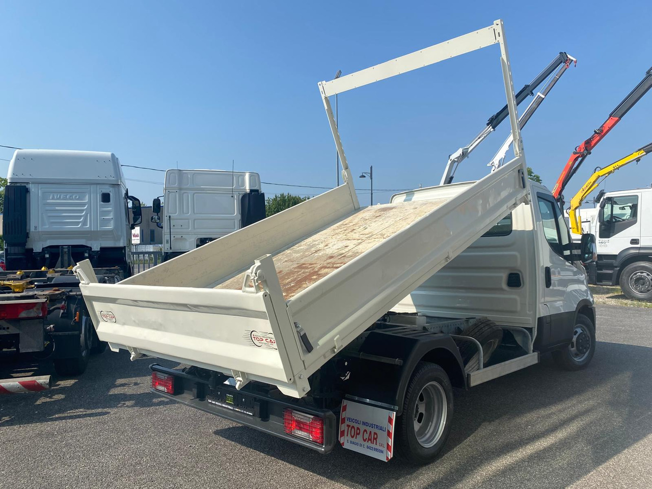 IVECO DAILY 35C12 - قلاب صغير: صور 4 IVECO DAILY 35C12 - قلاب صغير: صور 4