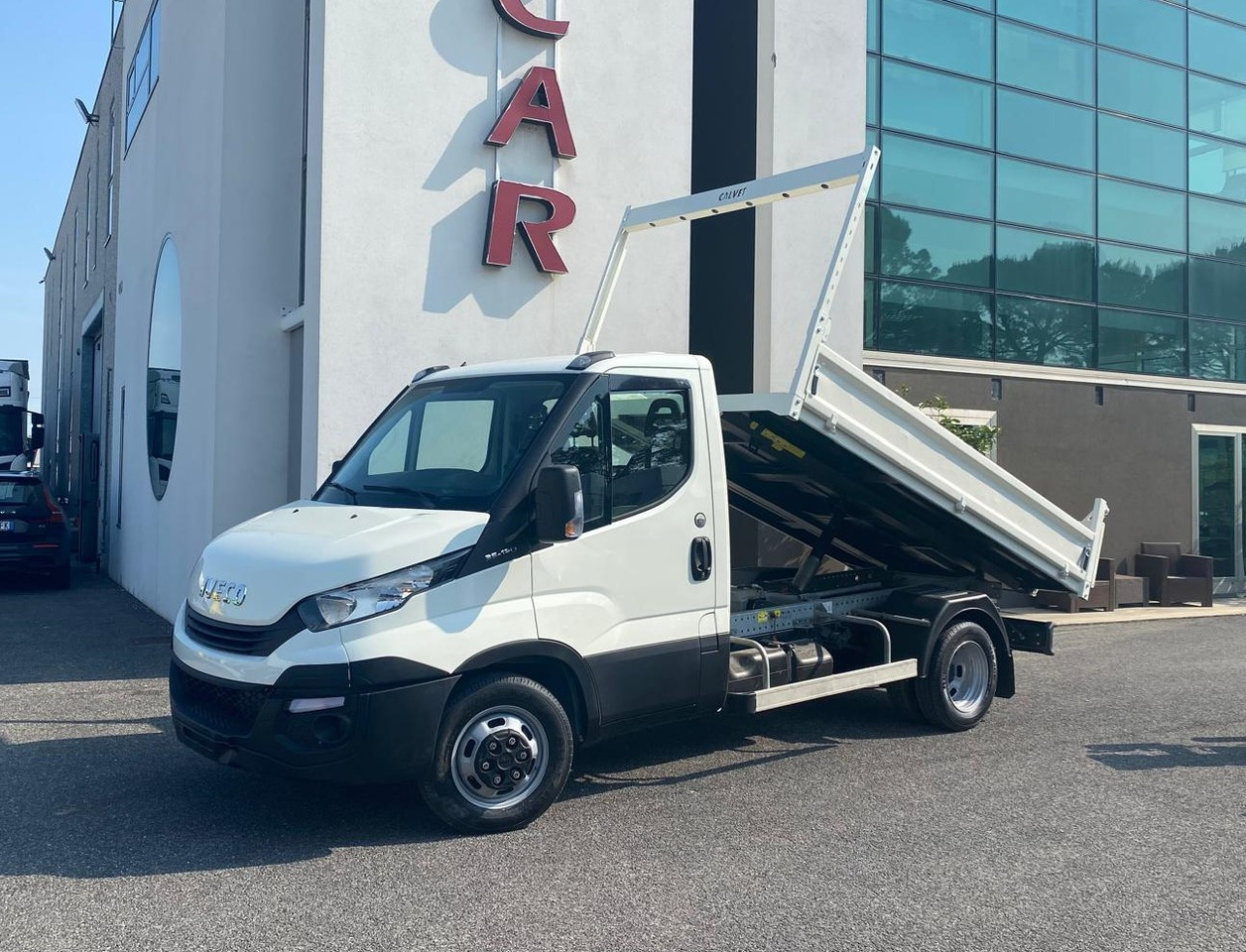 IVECO DAILY 35C12 - قلاب صغير: صور 1 IVECO DAILY 35C12 - قلاب صغير: صور 1