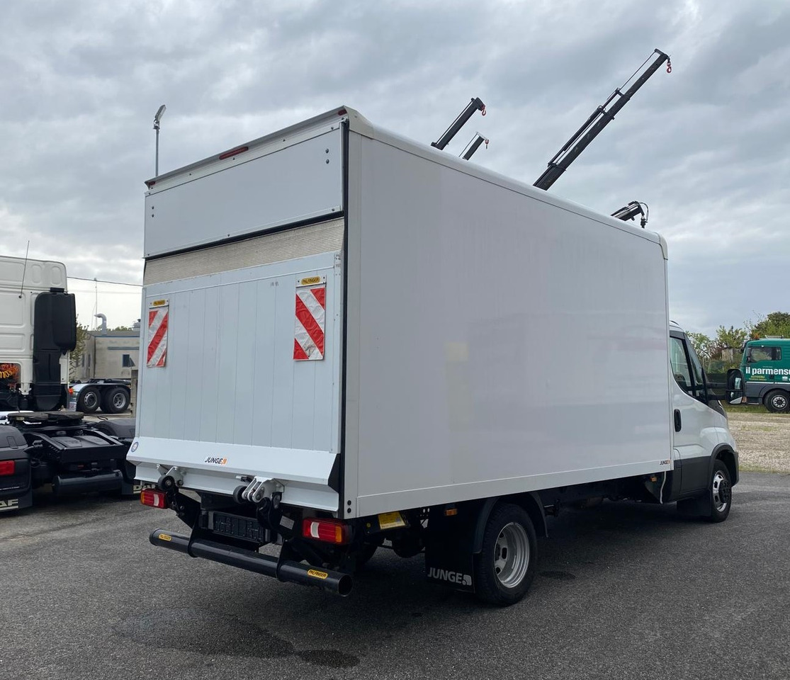 IVECO DAILY 35C16 - الشاحنات الصغيرة صندوق مغلق: صور 3 IVECO DAILY 35C16 - الشاحنات الصغيرة صندوق مغلق: صور 3