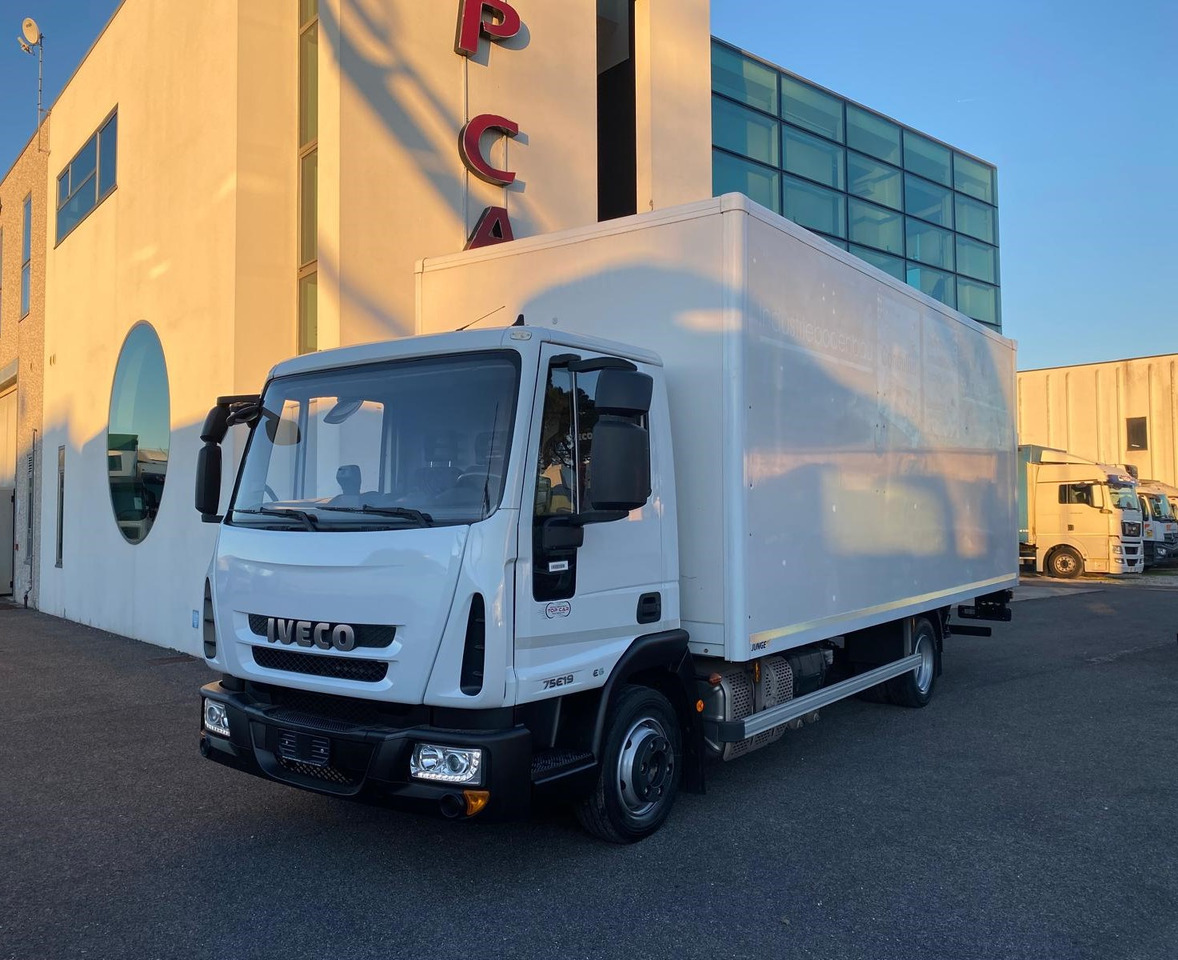 IVECO EUROCARGO 75E19 - بصندوق مغلق شاحنة: صور 1 IVECO EUROCARGO 75E19 - بصندوق مغلق شاحنة: صور 1