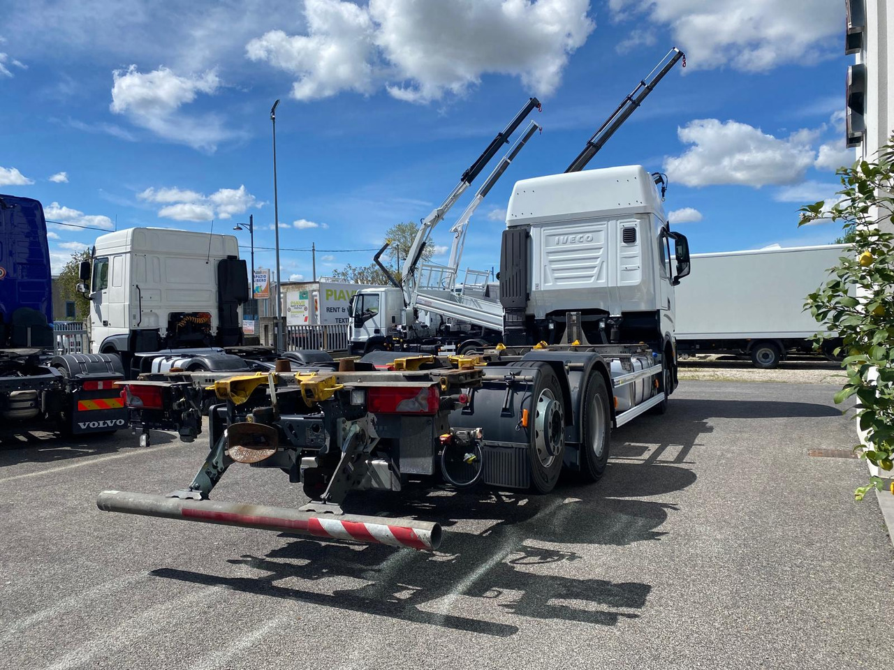 IVECO S-WAY AS260S48 - الشاسيه شاحنة: صور 4 IVECO S-WAY AS260S48 - الشاسيه شاحنة: صور 4