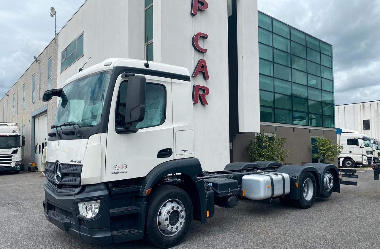 MERCEDES ANTOS 25.40 MOTRICE 3 ASSI TELAIO - الشاسيه شاحنة: صور 1 MERCEDES ANTOS 25.40 MOTRICE 3 ASSI TELAIO - الشاسيه شاحنة: صور 1