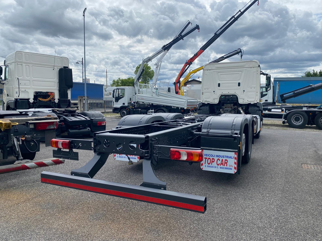 MERCEDES-BENZ ANTOS 25.40 - الشاسيه شاحنة: صور 4 MERCEDES-BENZ ANTOS 25.40 - الشاسيه شاحنة: صور 4
