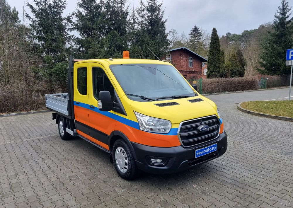 Ford Transit - الشاحنات الصغيرة المسطحة: صور 2 Ford Transit - الشاحنات الصغيرة المسطحة: صور 2