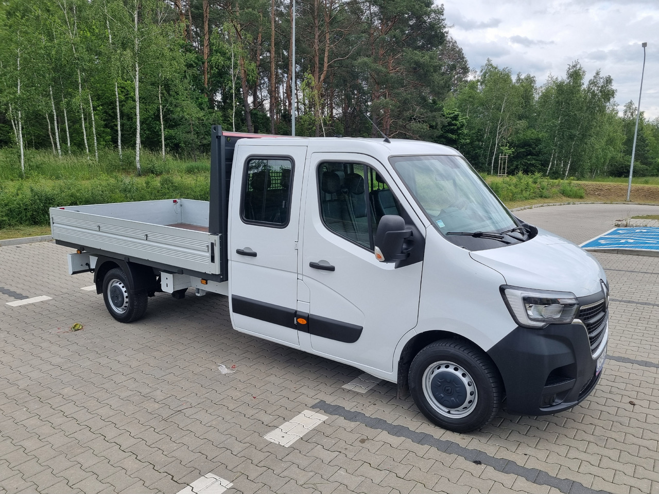 الشاحنات الصغيرة المسطحة RENAULT Master: صور 28