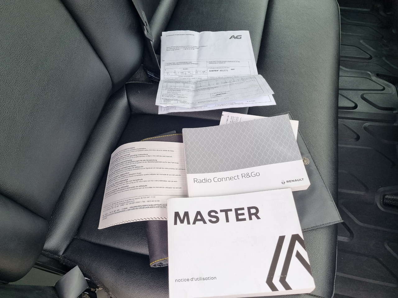 الشاحنات الصغيرة المسطحة RENAULT Master: صور 27