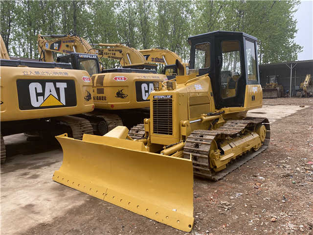 Caterpillar Used D5 Bulldozer , CAT D5g D5h D5k with Ripper , CAT D4h D5h D6h D7h - بلدوزر: صور 5 Caterpillar Used D5 Bulldozer , CAT D5g D5h D5k with Ripper , CAT D4h D5h D6h D7h - بلدوزر: صور 5