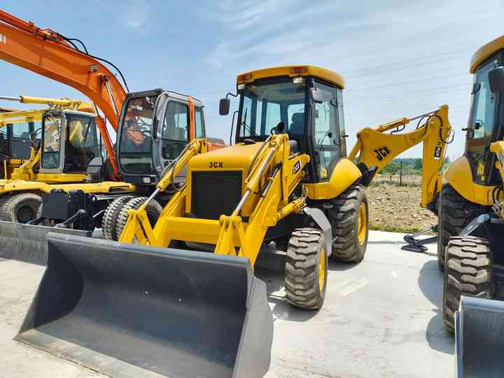 Cheap Price JCB 3CX Backhoe Loader in Excellent Condition for Sale JCB3CX JCB 4CX Available for Sale - حفار متعدد الاستخدام: صور 5 Cheap Price JCB 3CX Backhoe Loader in Excellent Condition for Sale JCB3CX JCB 4CX Available for Sale - حفار متعدد الاستخدام: صور 5