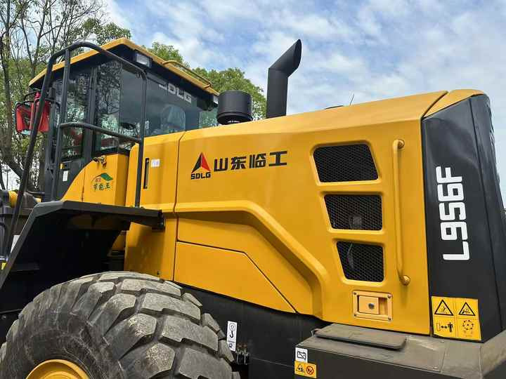 Excellent China Made SDLG LG956f LOADERS for Sale USED CONDITION SDLG LG956L LG936L LG933L 3 Tons Loader for Sale - اللودر بعجل: صور 4 Excellent China Made SDLG LG956f LOADERS for Sale USED CONDITION SDLG LG956L LG936L LG933L 3 Tons Loader for Sale - اللودر بعجل: صور 4