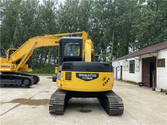 High Quality Used Crawler Excavator komatsu Pc78 Pc128 Pc138 Pc200-8 Pc220-8 Pc240-8 Excavator - حفارات زحافة: صور 5 High Quality Used Crawler Excavator komatsu Pc78 Pc128 Pc138 Pc200-8 Pc220-8 Pc240-8 Excavator - حفارات زحافة: صور 5