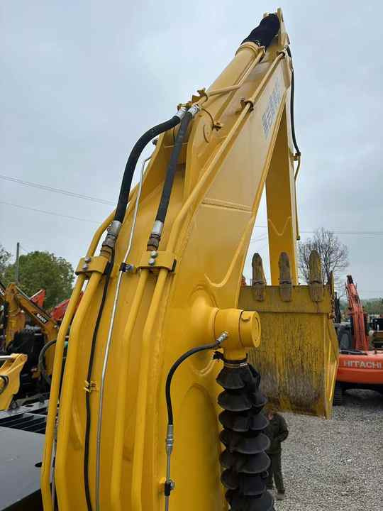 Komatsu PC130 7 Used Excavator Low Hours Well Maintained Construction Mining Equipment - حفارات زحافة: صور 4 Komatsu PC130 7 Used Excavator Low Hours Well Maintained Construction Mining Equipment - حفارات زحافة: صور 4