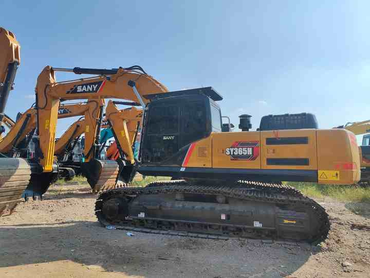 Second-hand SANY 365H Excavator in Excellent Condition Is Sold at a Low Price. 36-ton Used Hydraulic Excavator Is in Stock. - حفارات زحافة: صور 3 Second-hand SANY 365H Excavator in Excellent Condition Is Sold at a Low Price. 36-ton Used Hydraulic Excavator Is in Stock. - حفارات زحافة: صور 3