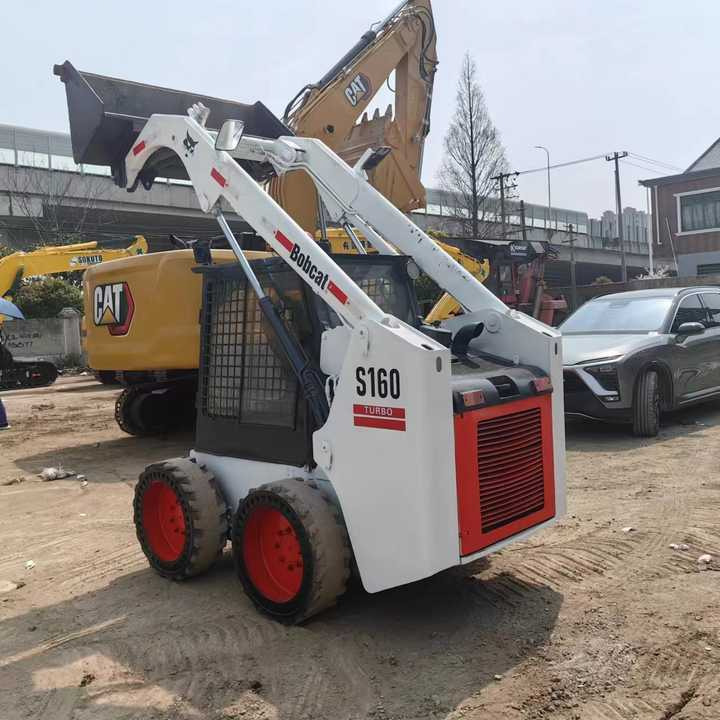 Used Bob Cat Bob Cat S160 Used Mini Skid Steer Wheel Loader Multifunctional Track Loaders Bobcat S160 2.7 Ton - شيول صغير: صور 5 Used Bob Cat Bob Cat S160 Used Mini Skid Steer Wheel Loader Multifunctional Track Loaders Bobcat S160 2.7 Ton - شيول صغير: صور 5
