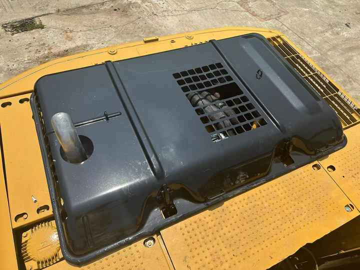 حفارات زحافة Used Caterpillar Excavators 320D Good Condition Used Excavators for Sale Second Hand Machine CAT Caterpillar 320D Excavadoras [ Copy ]: صور 6