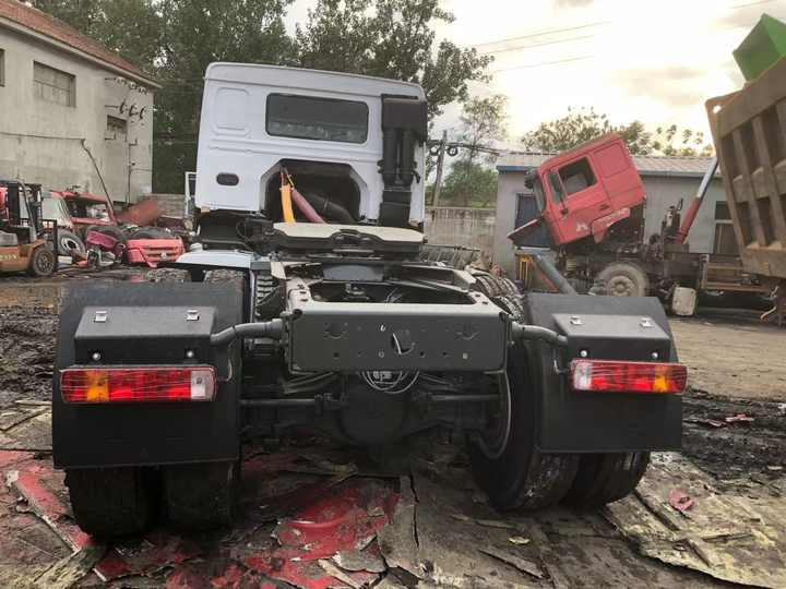 Used HOWO Truck Head Semi-trailer Head Trailer Head - شاحنة جرار: صور 2 Used HOWO Truck Head Semi-trailer Head Trailer Head - شاحنة جرار: صور 2