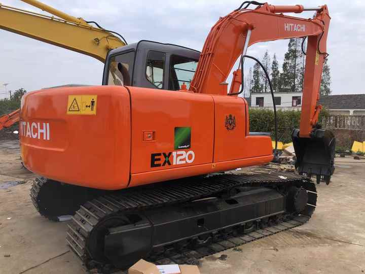 Used Hitachi Ex120 Wheel Excavator for Sale Japan Made Hitachi Ex120 Wheeled Excavator for Sale - حفارة: صور 3 Used Hitachi Ex120 Wheel Excavator for Sale Japan Made Hitachi Ex120 Wheeled Excavator for Sale - حفارة: صور 3
