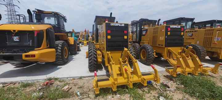 Used Japan Imported Caterpillar 140M Cat 140m Motor Grader with Good Quality and Low Price for Sale - حفارات زحافة: صور 4 Used Japan Imported Caterpillar 140M Cat 140m Motor Grader with Good Quality and Low Price for Sale - حفارات زحافة: صور 4