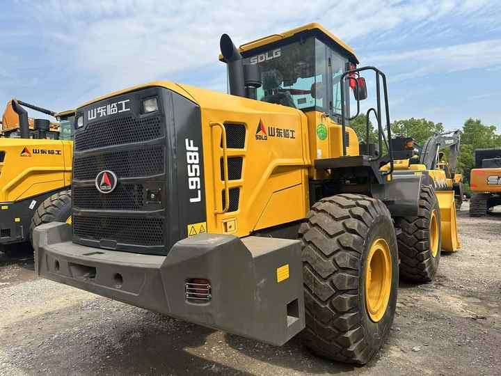 Used SDLG L958F Hydraulic Large Wheel Loader SDLG L958F Good Price Loader on Hot Sale Sdlg 956 958 - اللودر بعجل: صور 3 Used SDLG L958F Hydraulic Large Wheel Loader SDLG L958F Good Price Loader on Hot Sale Sdlg 956 958 - اللودر بعجل: صور 3