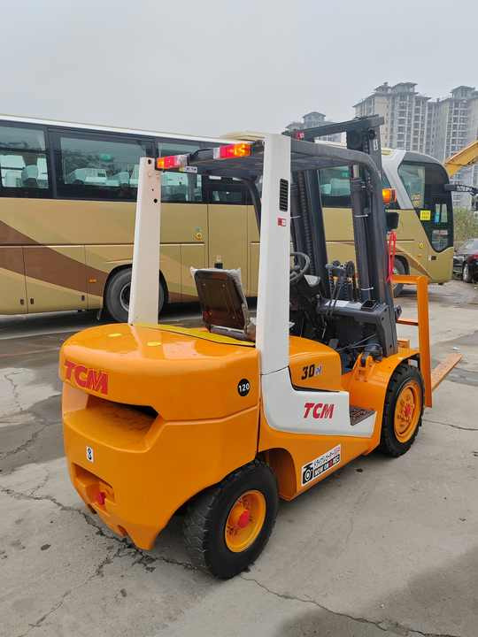 Very Cheap Price 3 Tonne TCM Forklift Run Performance TCM30 Forklift for Sale - رافعة شوكية: صور 4 Very Cheap Price 3 Tonne TCM Forklift Run Performance TCM30 Forklift for Sale - رافعة شوكية: صور 4