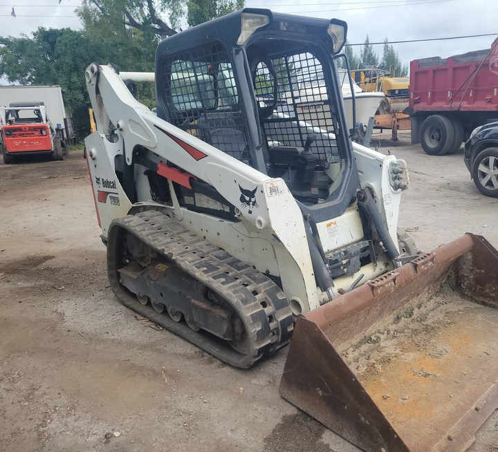 Bobcat Brand T590 Used Machine Skid Loader Hot Sale - اللودر بعجل: صور 3 Bobcat Brand T590 Used Machine Skid Loader Hot Sale - اللودر بعجل: صور 3