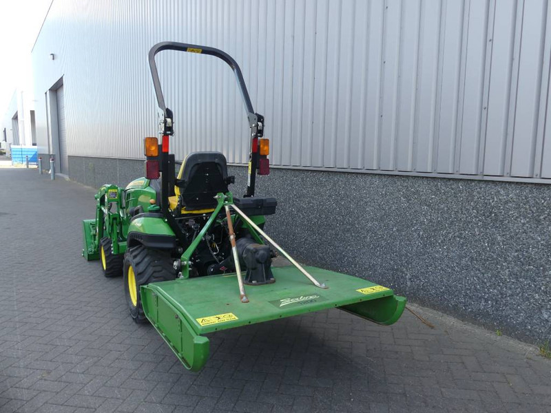 John Deere 1025 R - جرار: صور 5 John Deere 1025 R - جرار: صور 5
