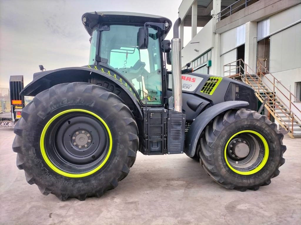 Claas Axion 810 - جرار: صور 4 Claas Axion 810 - جرار: صور 4