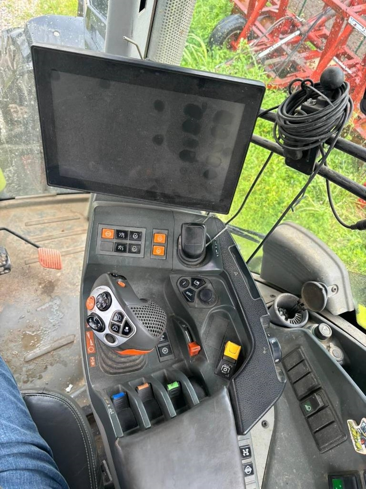 Claas Axion 830 Cmatic - جرار: صور 2 Claas Axion 830 Cmatic - جرار: صور 2
