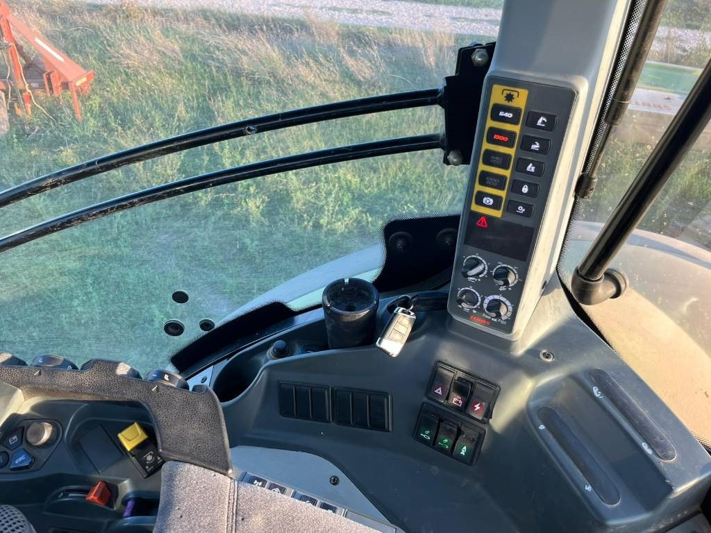 جرار Claas Axion 870 Cmatic: صور 8 جرار Claas Axion 870 Cmatic: صور 8