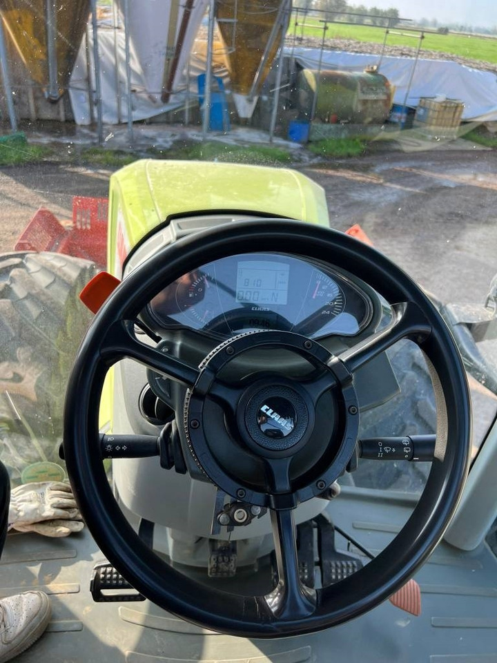 Claas Axion 930 - جرار: صور 5 Claas Axion 930 - جرار: صور 5