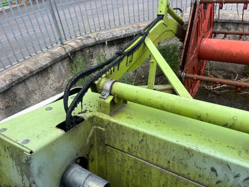 Claas C 600 - معدات آلة حصاد: صور 4 Claas C 600 - معدات آلة حصاد: صور 4