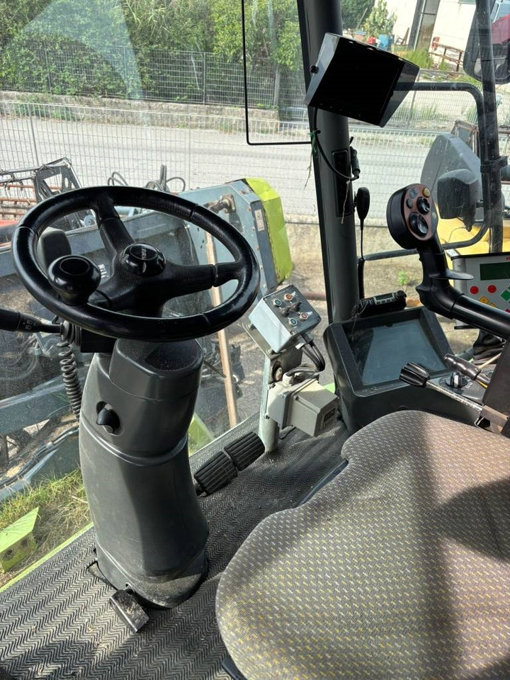 Claas Lexion 530 Montana - حصادة شاملة: صور 2 Claas Lexion 530 Montana - حصادة شاملة: صور 2