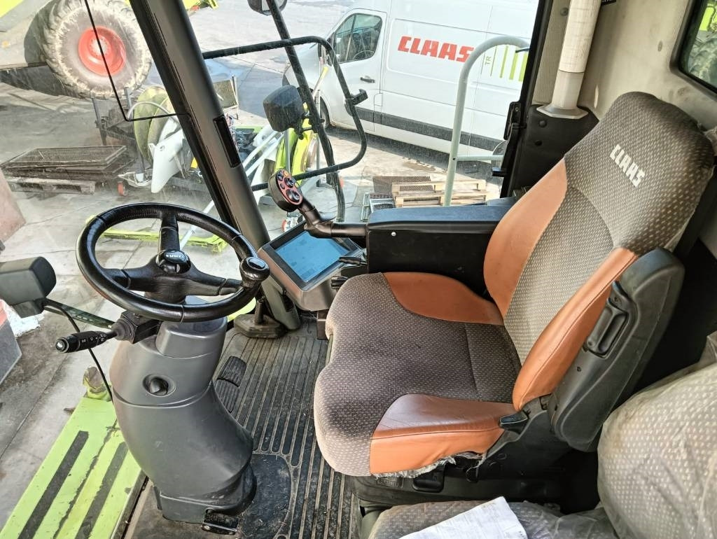 Claas Lexion 570 - حصادة شاملة: صور 5 Claas Lexion 570 - حصادة شاملة: صور 5