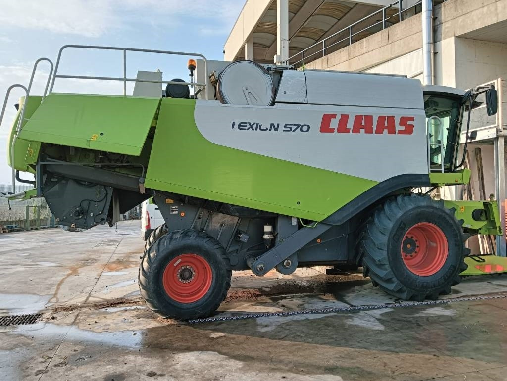 Claas Lexion 570 - حصادة شاملة: صور 2 Claas Lexion 570 - حصادة شاملة: صور 2