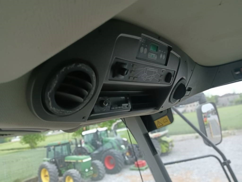 Claas Lexion 740 - حصادة شاملة: صور 4 Claas Lexion 740 - حصادة شاملة: صور 4