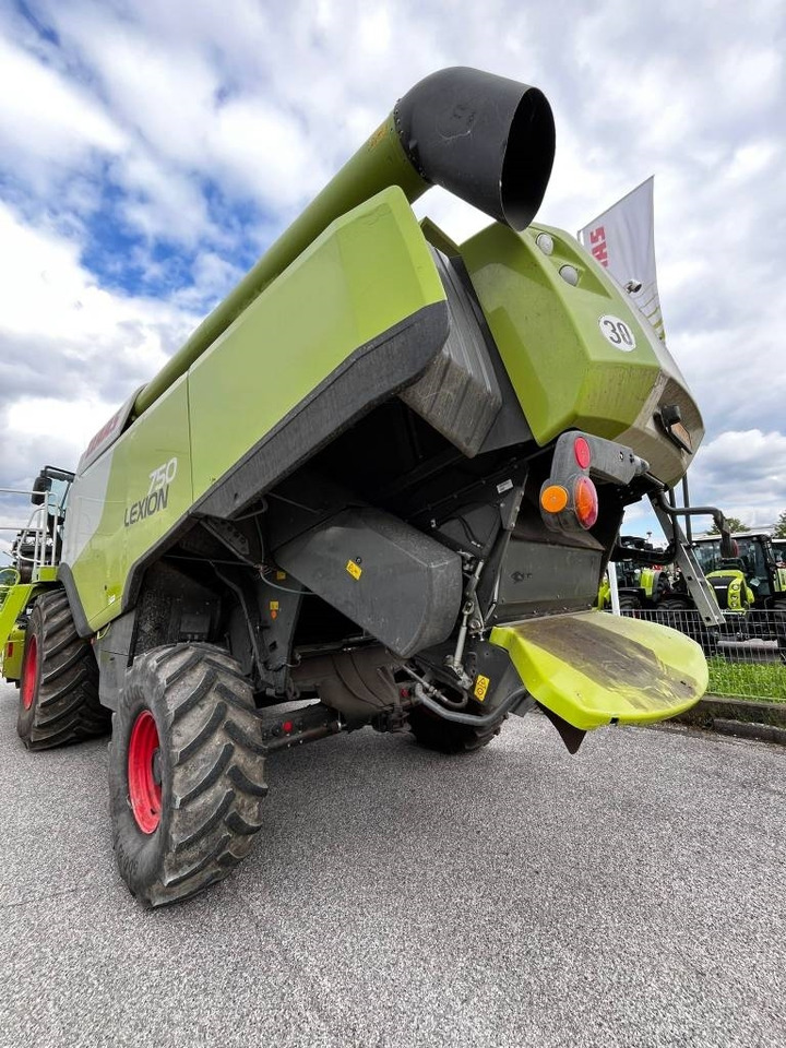 Claas Lexion 750 - حصادة شاملة: صور 2 Claas Lexion 750 - حصادة شاملة: صور 2