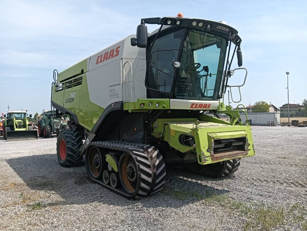 Claas Lexion 760 TT - حصادة شاملة: صور 1 Claas Lexion 760 TT - حصادة شاملة: صور 1