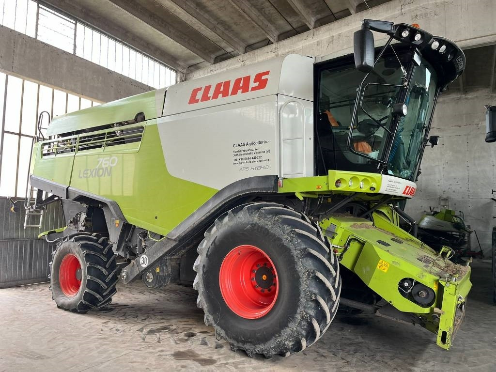 Claas Lexion 760 - حصادة شاملة: صور 1 Claas Lexion 760 - حصادة شاملة: صور 1