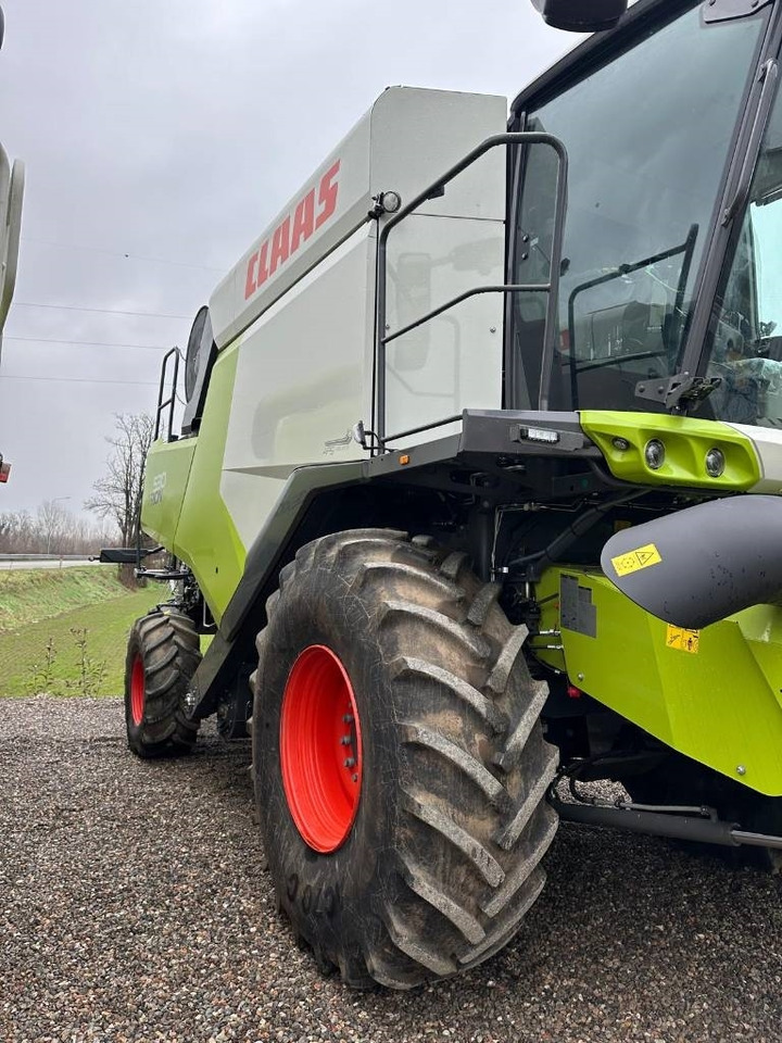 Claas Trion 530 - حصادة شاملة: صور 4 Claas Trion 530 - حصادة شاملة: صور 4
