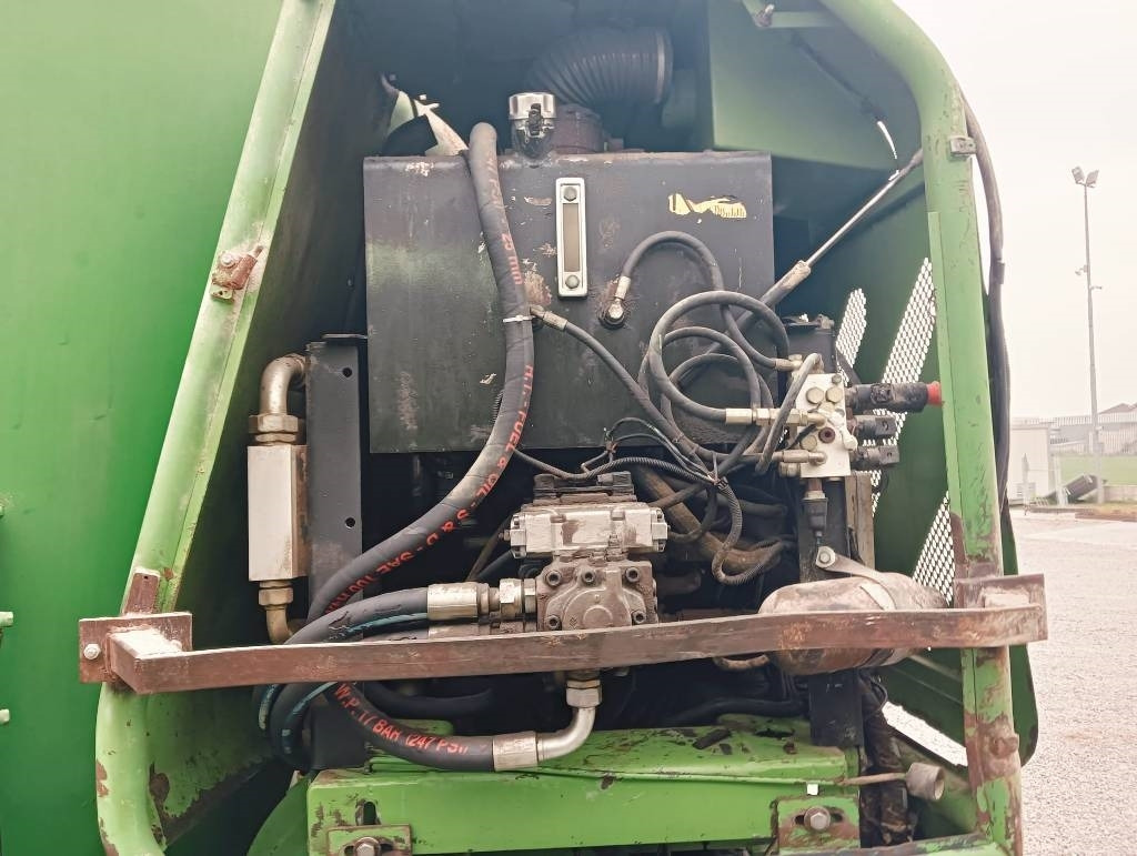 Faresin LEADER 2600 - آلة خلط وتوزيع الأعلاف: صور 4 Faresin LEADER 2600 - آلة خلط وتوزيع الأعلاف: صور 4