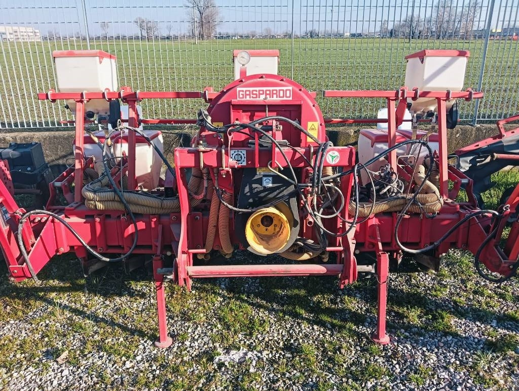 Gaspardo ST 250 6 - وضع البذور فى خطوط: صور 3 Gaspardo ST 250 6 - وضع البذور فى خطوط: صور 3