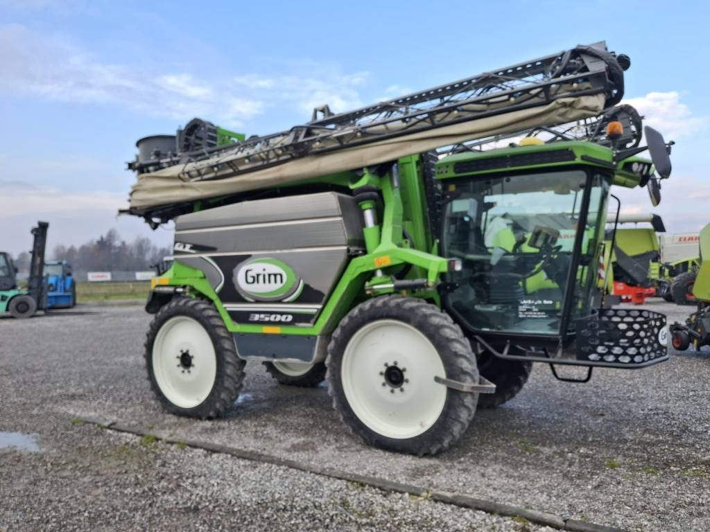 Grim GT 7 - آلة الرش ذاتية الحركة: صور 1 Grim GT 7 - آلة الرش ذاتية الحركة: صور 1