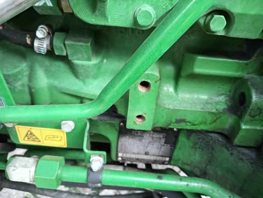 John Deere 5125 R - جرار: صور 4 John Deere 5125 R - جرار: صور 4