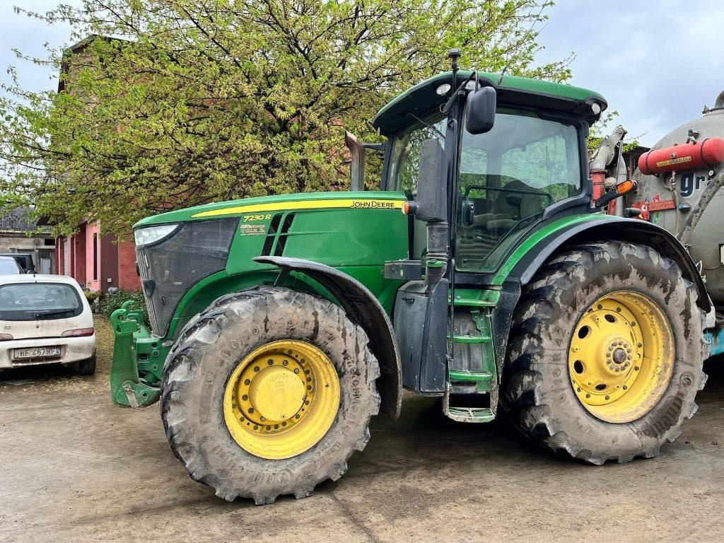 John Deere 7230 R - جرار: صور 2 John Deere 7230 R - جرار: صور 2