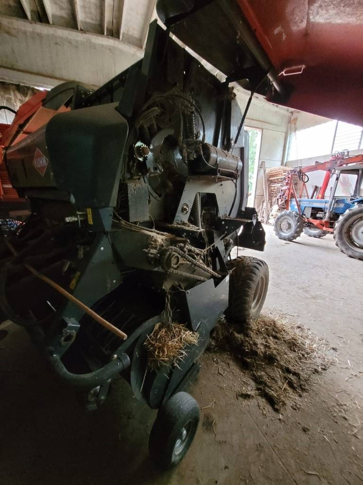 Kuhn VB 2160 - مكبس القش الدائري: صور 5 Kuhn VB 2160 - مكبس القش الدائري: صور 5