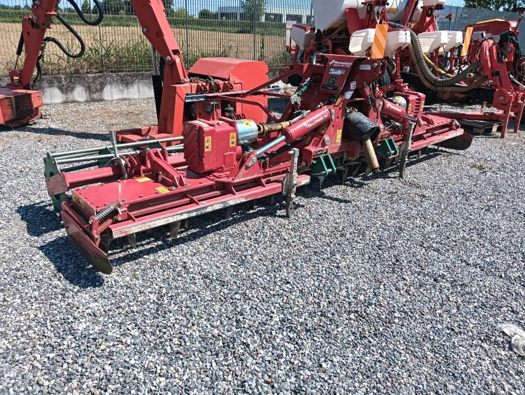 Kverneland NG-H101F30 - الأمشاط الزراعية: صور 1 Kverneland NG-H101F30 - الأمشاط الزراعية: صور 1